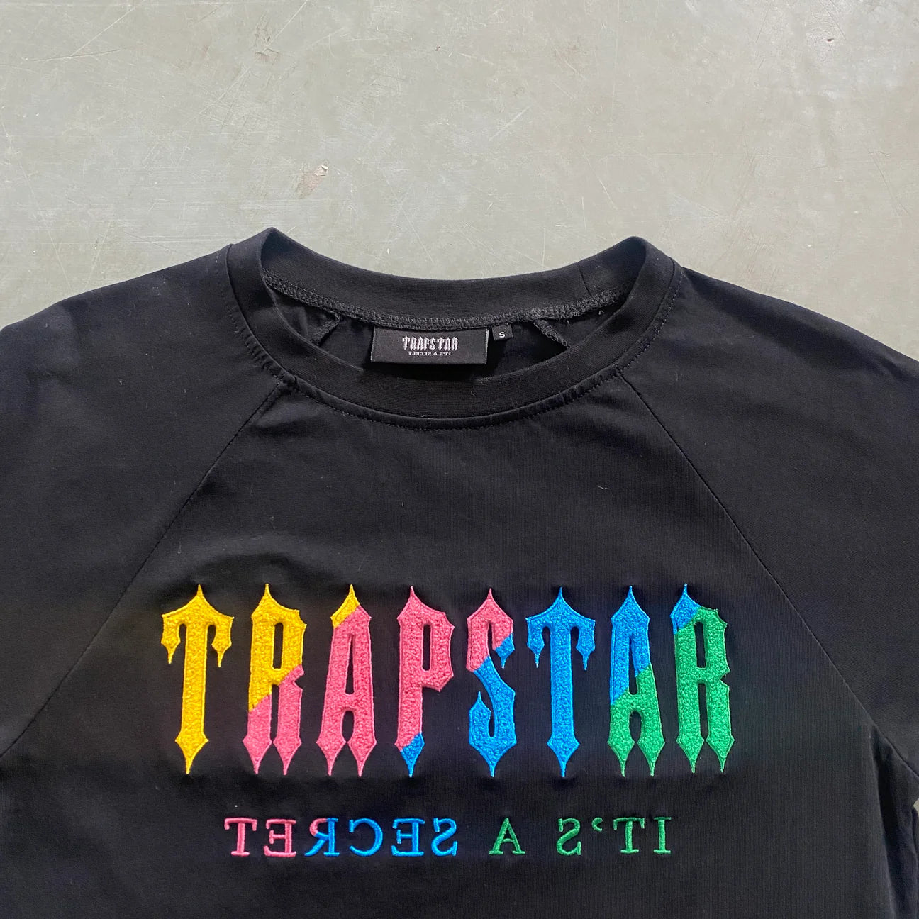 TRAPSTAR IRONGATE ARCH CHENILLE NYÁRI SZETT