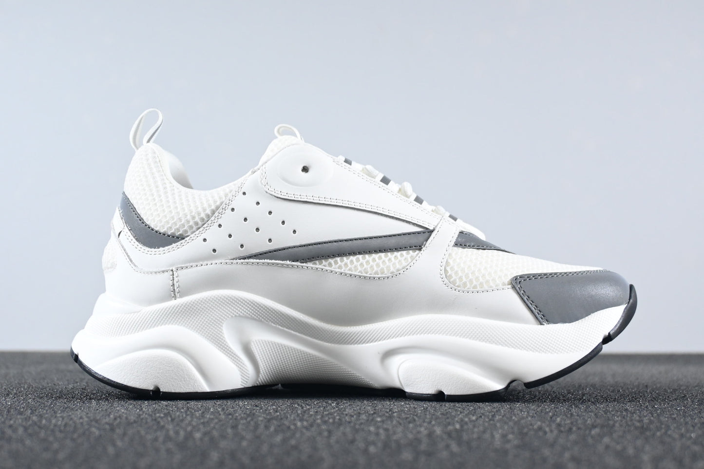 DIOR B22 - WHITE & GREY