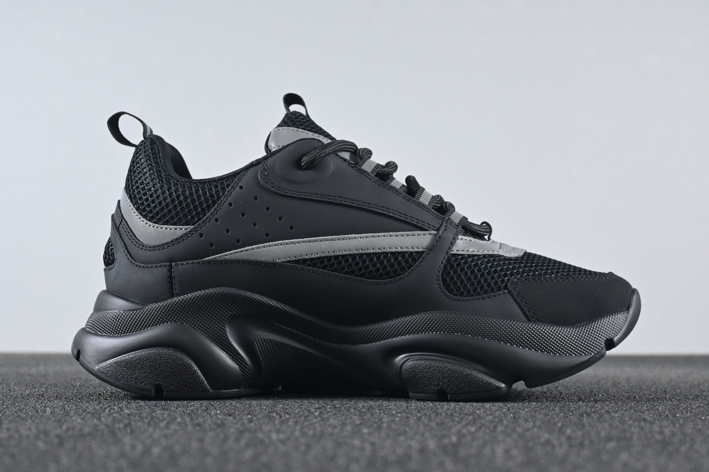 DIOR B22 - BLACK REFLECTIVE