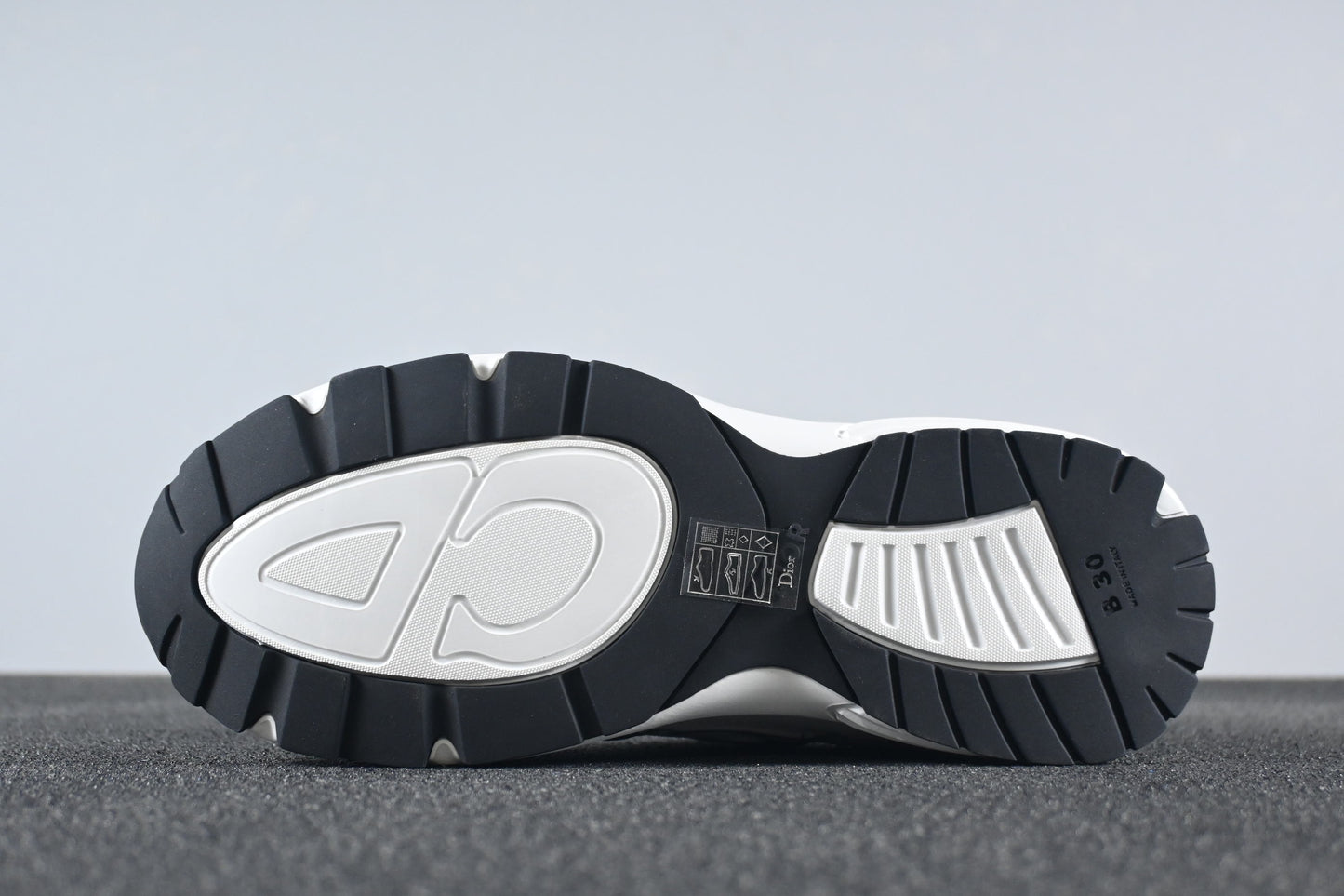 DIOR B30 - WHITE