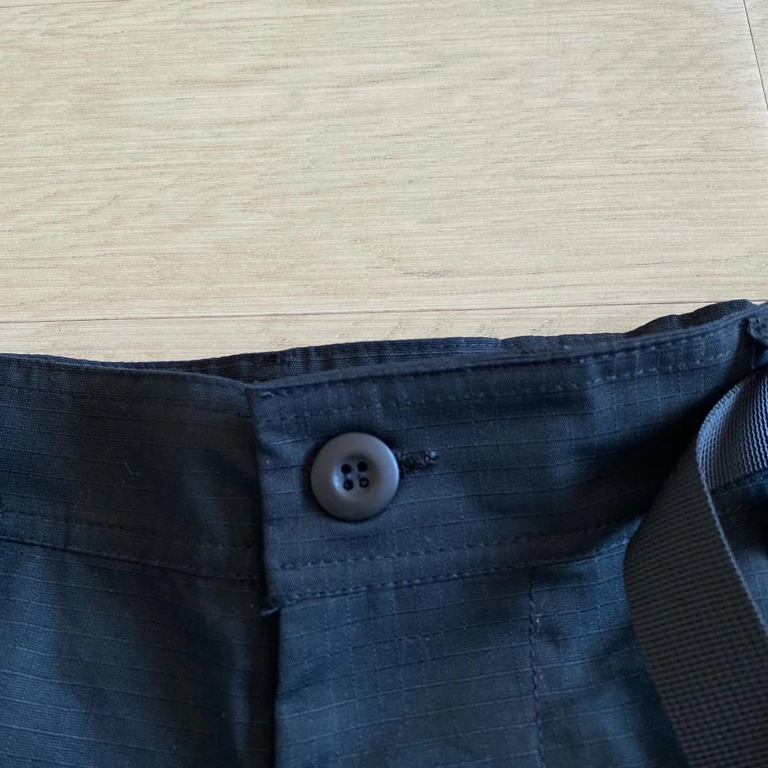 Corteiz RTW fekete-fehér logós cargo nadrág