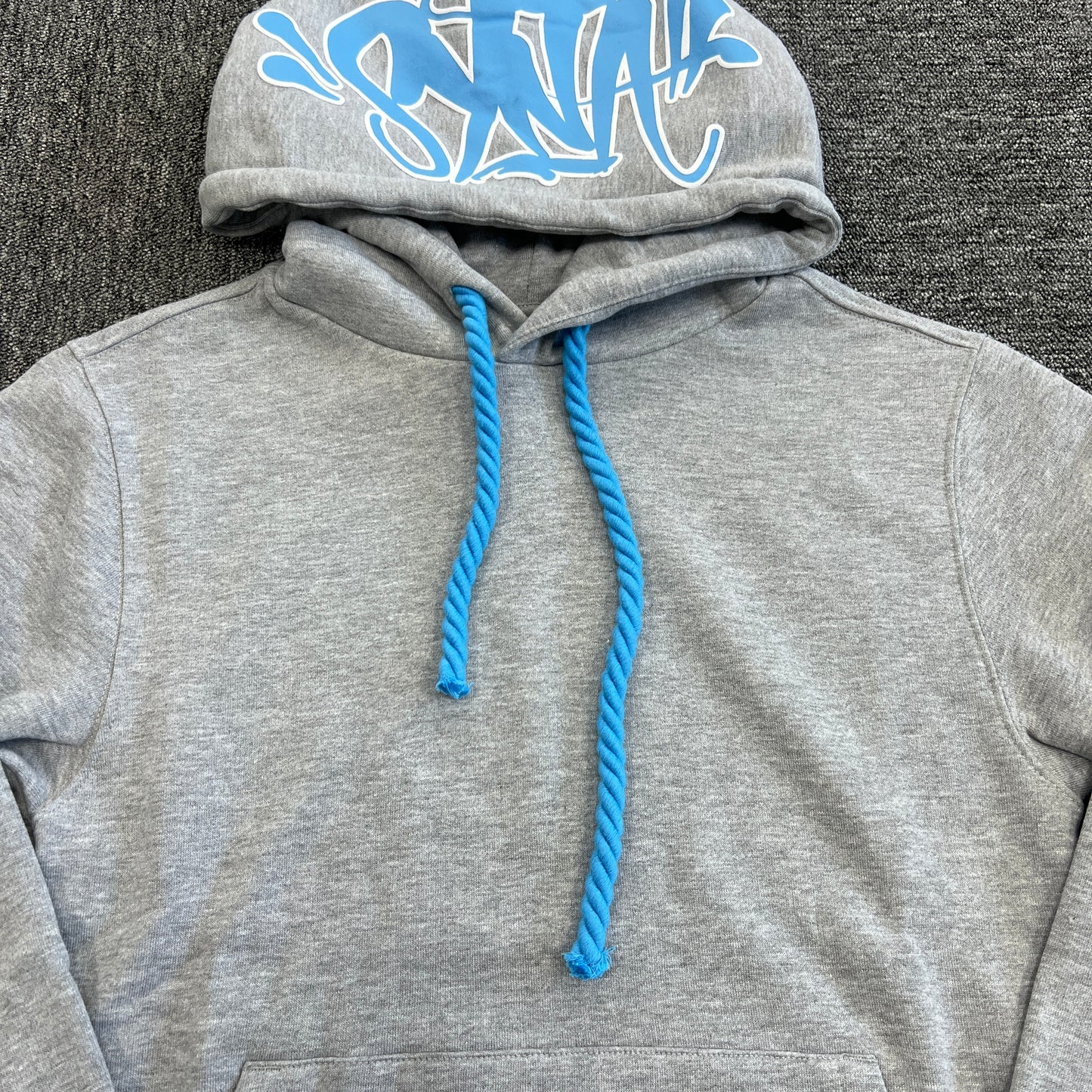 SYNAWORLD „SYNA LOGO” TRÉNINGRUHA – SZÜRKE / KÉK