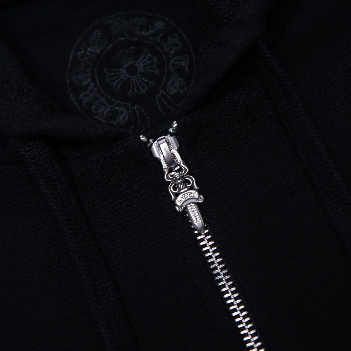 CHROME HEARTS MANCHESTER EXCLUSIVE LÓPATKÓS CIPZÁRAS FEKETE KAPUCNIS PULÓVER