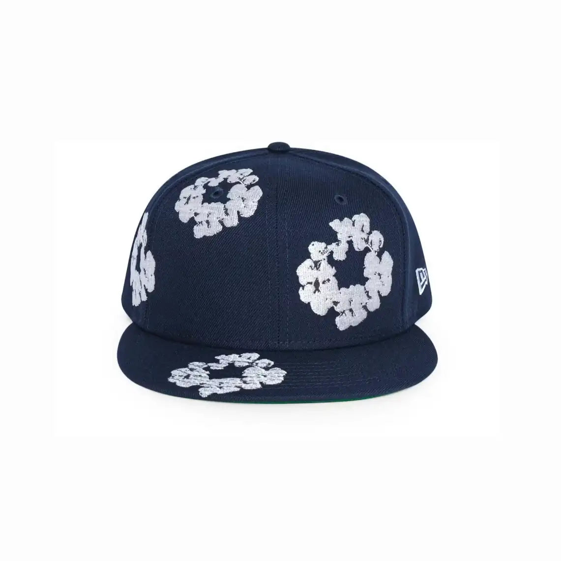 DENIM TEARS PAMUT VIRÁGKOSZORÚ X NEW ERA SAPKA - SÖTÉTKÉK
