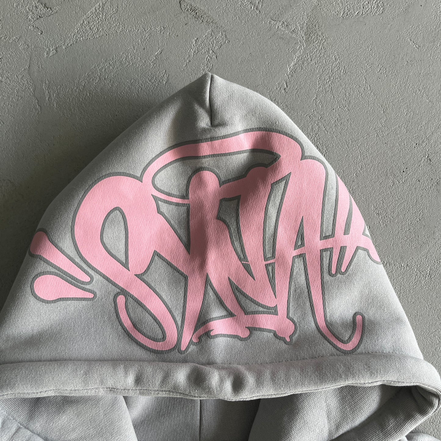 SYNAWORLD “SYNA LOGO” TRACKSUIT – GREY/PINK