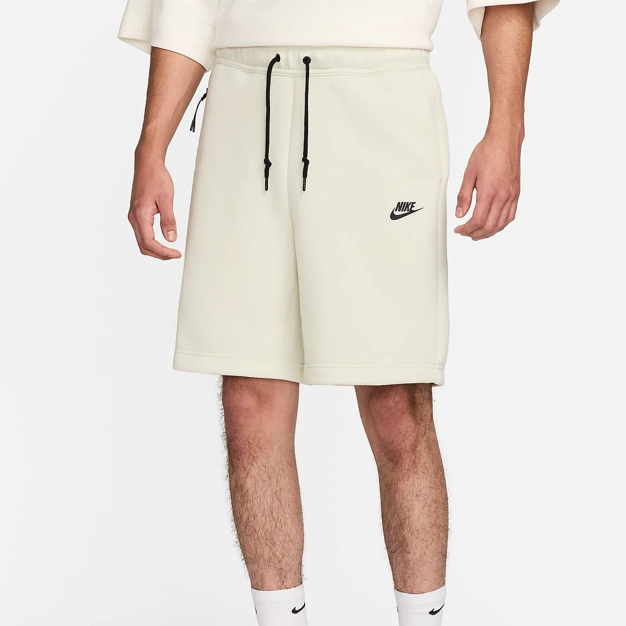 NIKE SPORTSWEAR TECH FLEECE SHORTS