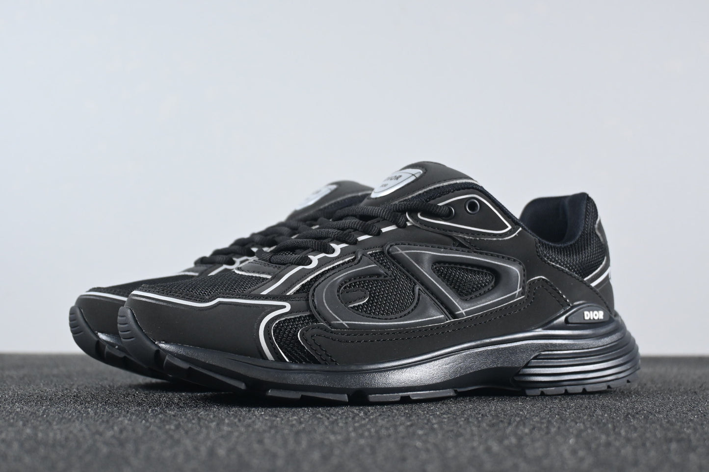 DIOR B30 - BLACK