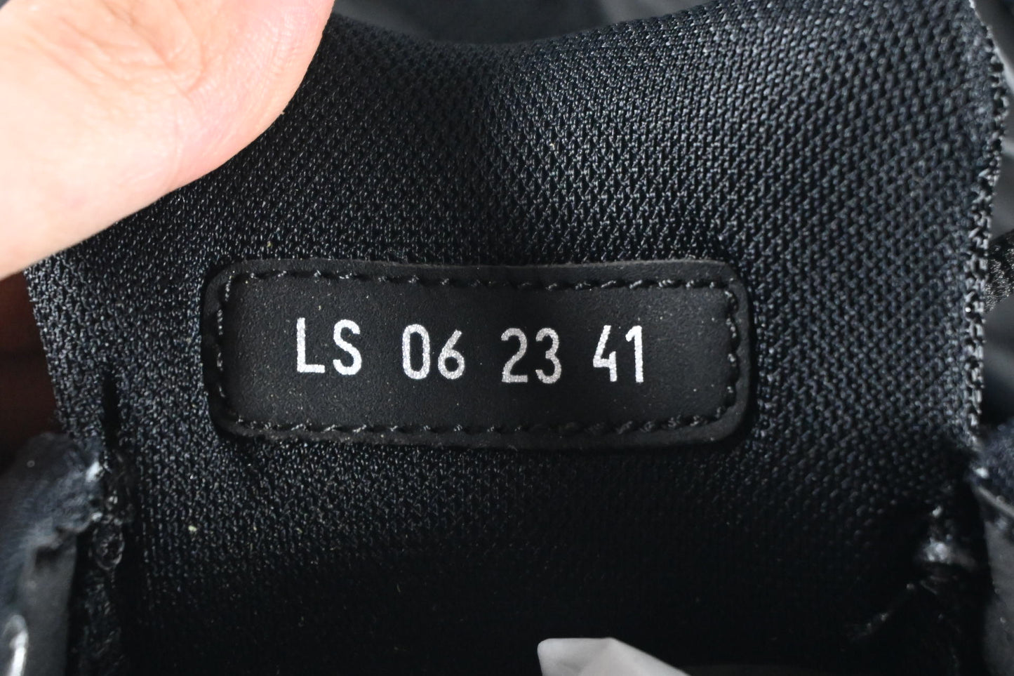 DIOR B30 - BLACK