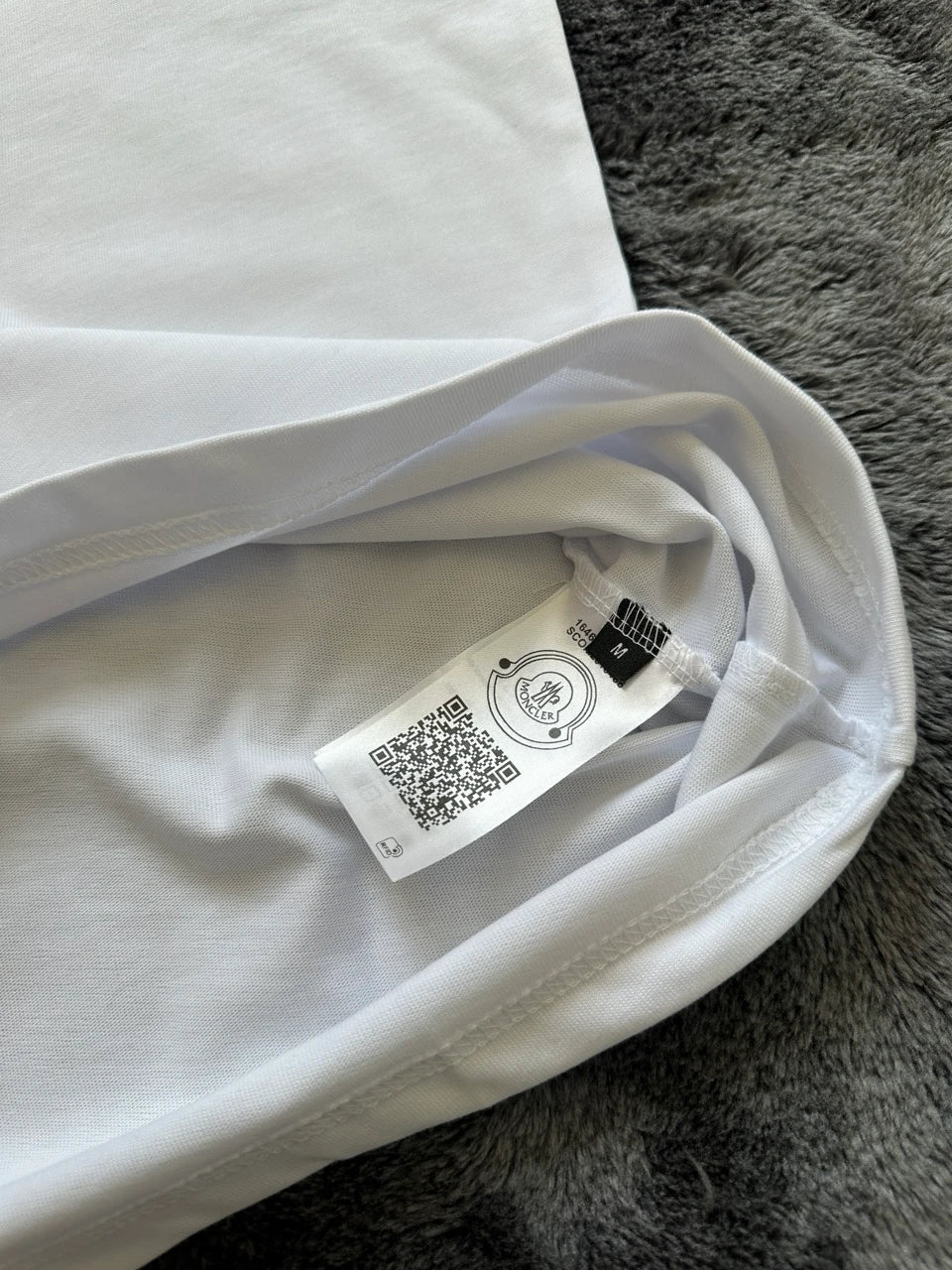 MONCLER GREEN LOGO COTTEN T SHIRT